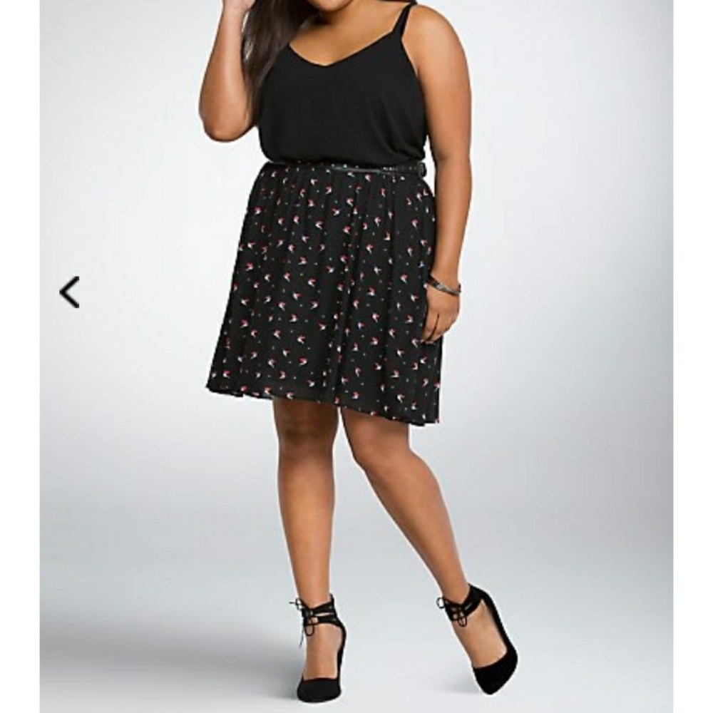 TORRID hummingbird skirt size 14